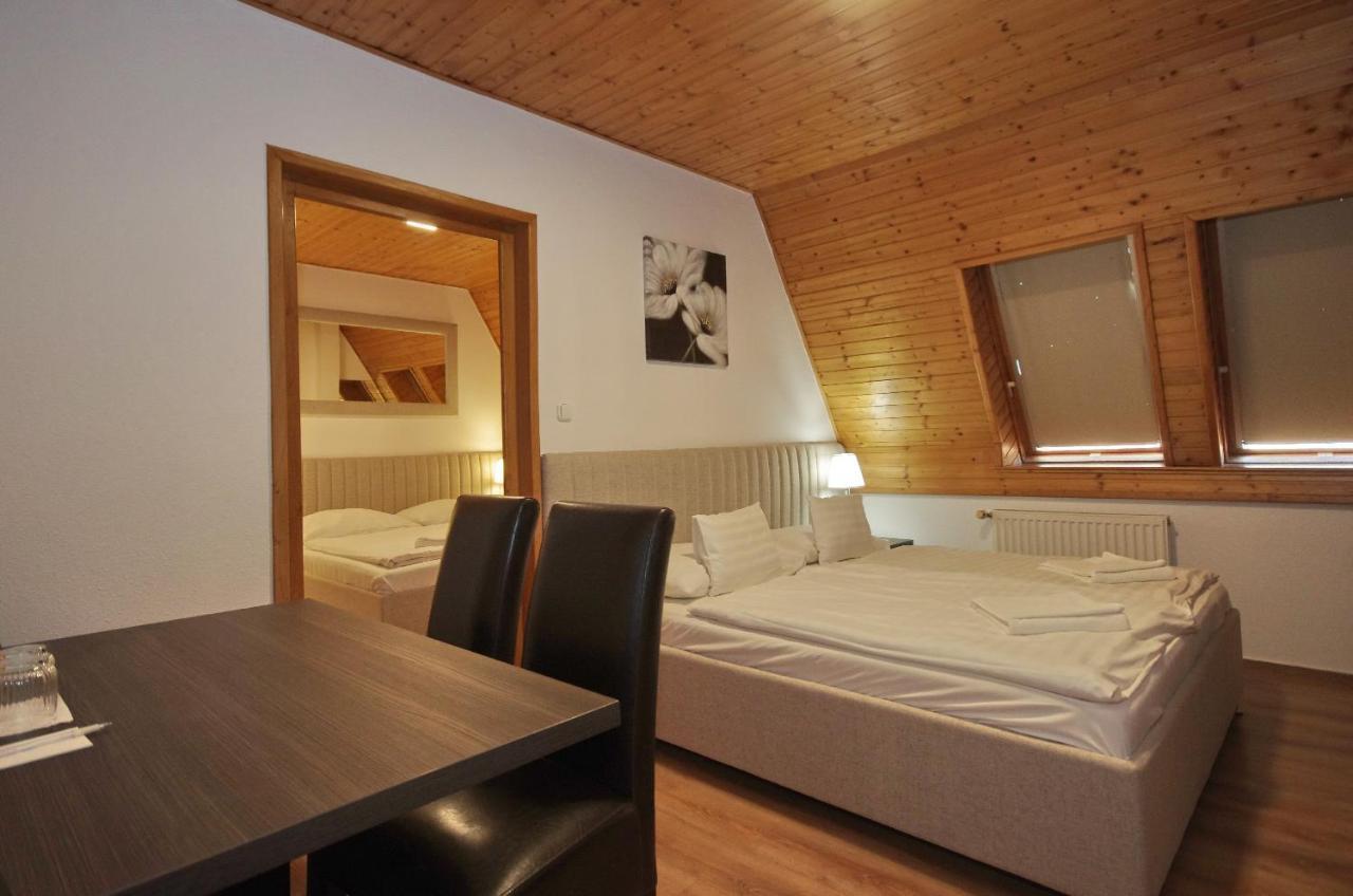 Aqua Hotel Gyula Zewnętrze zdjęcie