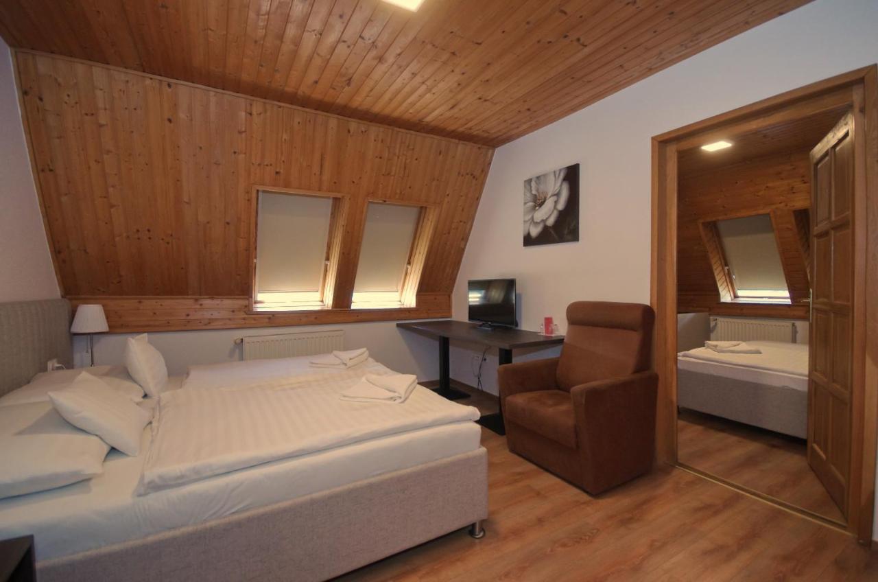 Aqua Hotel Gyula Zewnętrze zdjęcie