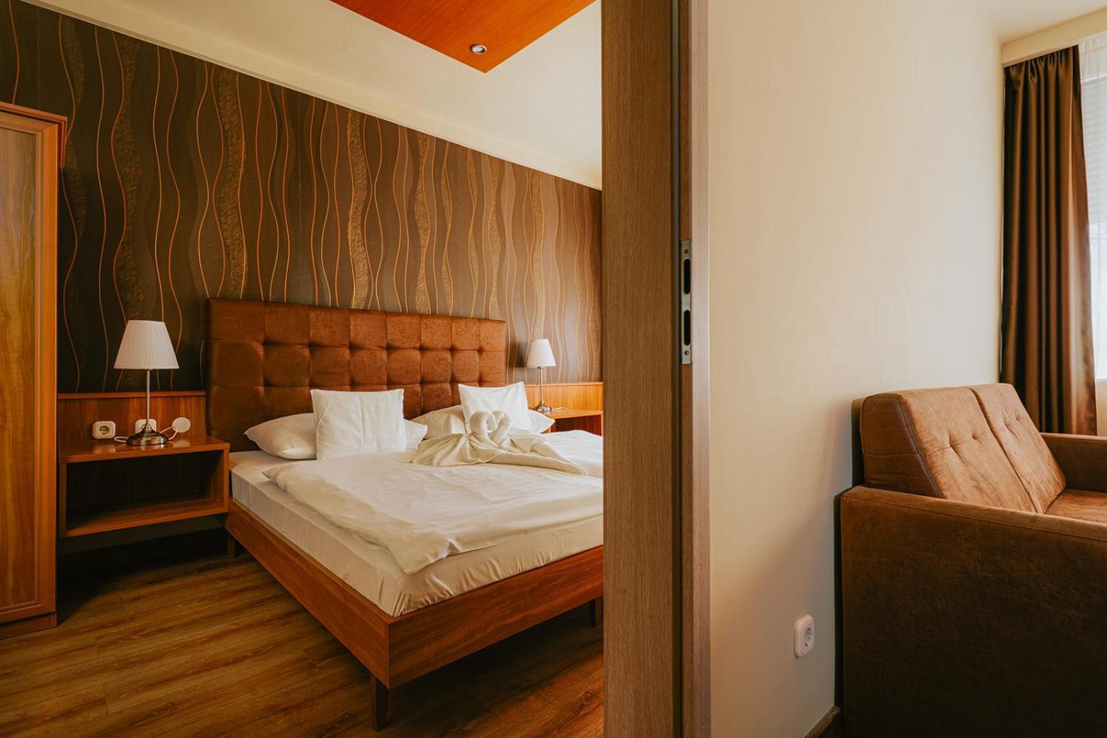 Aqua Hotel Gyula Zewnętrze zdjęcie